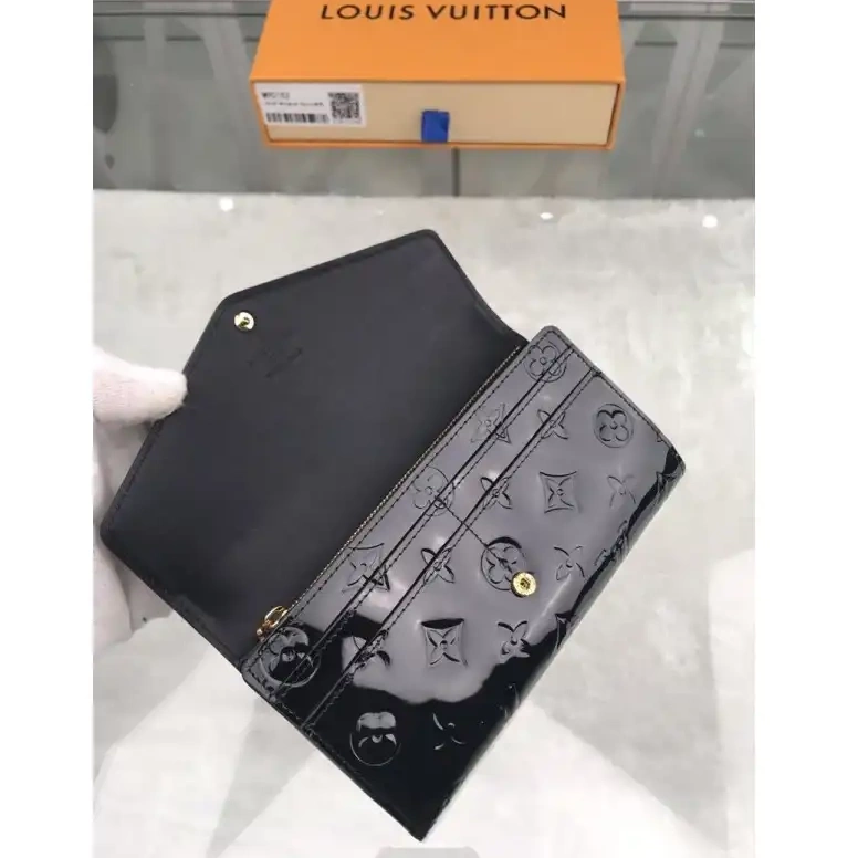 Fashion Reps LV 19B57B0005 Bags 0501